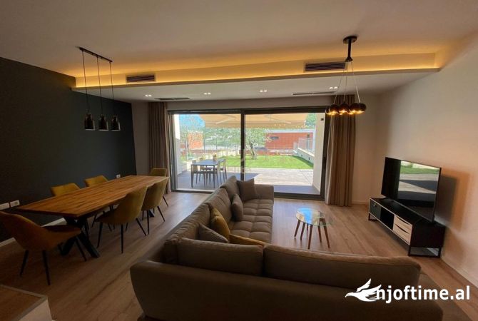 Shtepi me qera 2+1 ne Tirane - 1,290 Euro