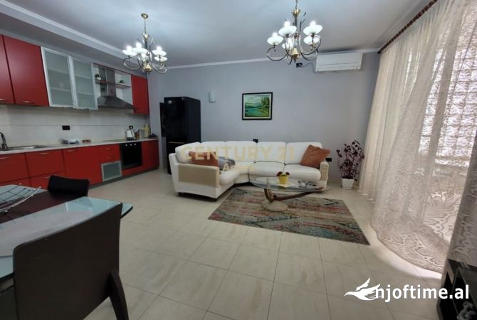 Shtepi me qera 2+1 ne Tirane - 700 Euro