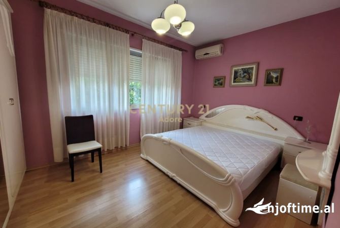 Shtepi me qera 2+1 ne Tirane - 700 Euro