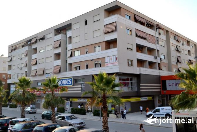 Ambient biznesi me qera 1+1 ne Tirane - 3,000 Euro