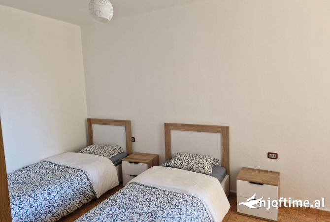 Shtepi me qera 2+1 ne Tirane - 550 Euro