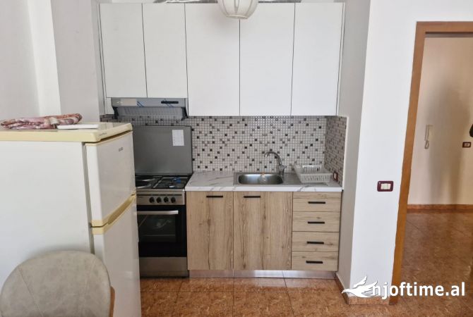 Shtepi me qera 2+1 ne Tirane - 550 Euro