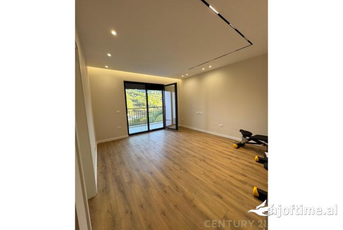 Shtepi ne shitje 2+1 ne Tirane - 230,000 Euro