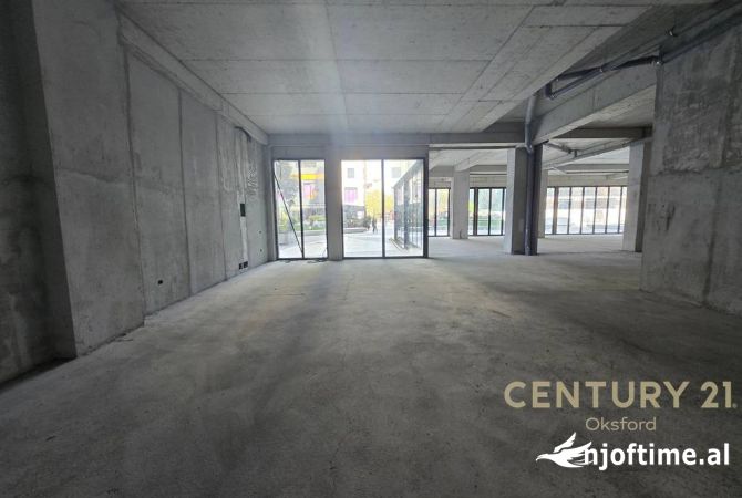 Ambient biznesi me qera 1+1 ne Tirane - 3,650 Euro