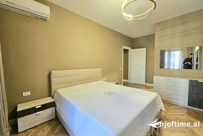 Shtepi me qera 2+1 ne Tirane - 650 Euro