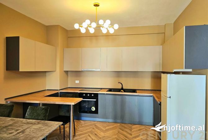 Shtepi me qera 2+1 ne Tirane - 650 Euro