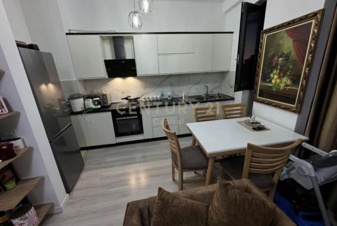 Shtepi ne shitje 2+1 ne Tirane - 210,000 Euro