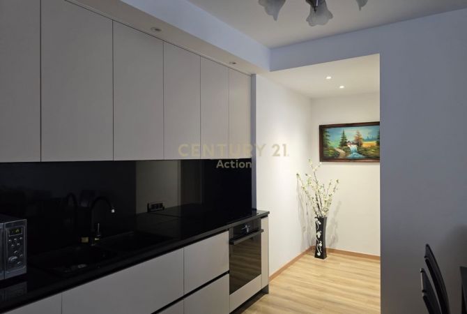 Shtepi me qera Apartament ne Tirane, 2+1, Mobilimi E mobiluar, Pagesa 700  Euro.