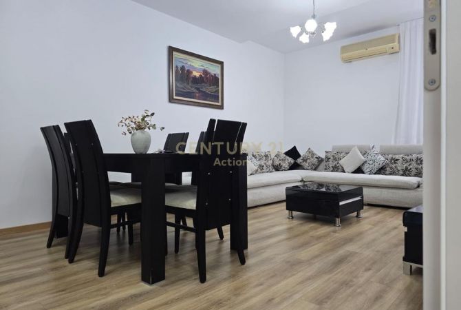 Shtepi me qera Apartament ne Tirane, 2+1, Mobilimi E mobiluar, Pagesa 700  Euro.