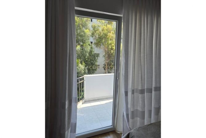 Shtepi me qera Apartament ne Tirane, 2+1, Mobilimi E mobiluar, Pagesa 700  Euro.