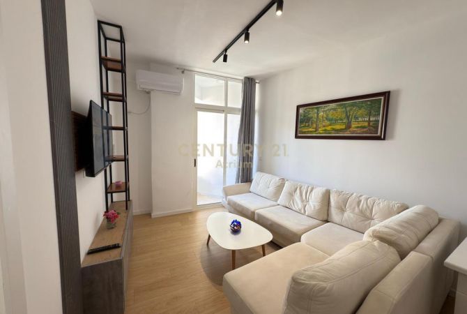 Shtepi me qera 1+1 ne Tirane - 400 Euro