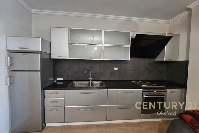 Shtepi ne shitje Apartament ne Tirane, 2+1, Mobilimi E mobiluar, Pagesa 200,000  Euro.