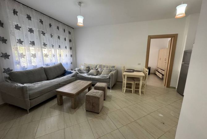 Shtepi me qera Apartament ne Tirane, 2+1, Mobilimi E mobiluar, Pagesa 600  Euro.