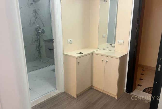 Shtepi me qera 1+1 ne Tirane - 700 Euro