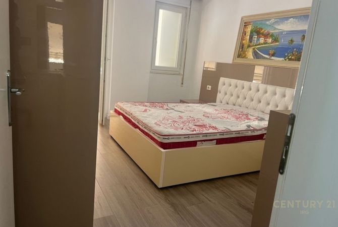 Shtepi me qera Apartament ne Tirane, 1+1, Mobilimi E mobiluar, Pagesa 700  Euro.