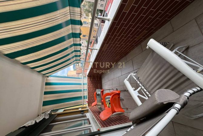 Shtepi ne shitje Apartament ne Tirane, 2+1, Mobilimi E mobiluar, Pagesa 250,000  Euro.