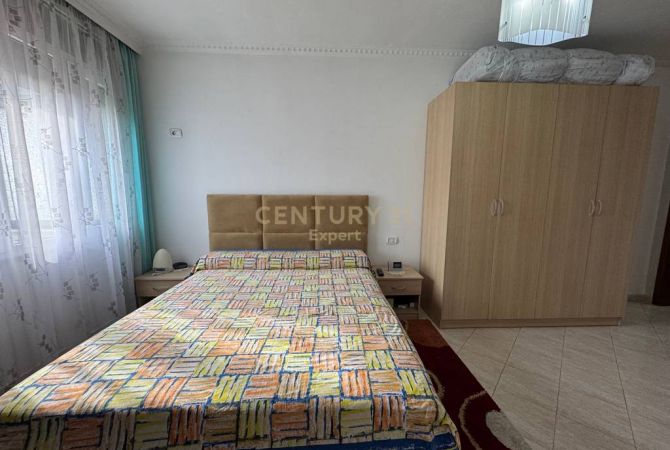 Shtepi ne shitje Apartament ne Tirane, 2+1, Mobilimi E mobiluar, Pagesa 250,000  Euro.