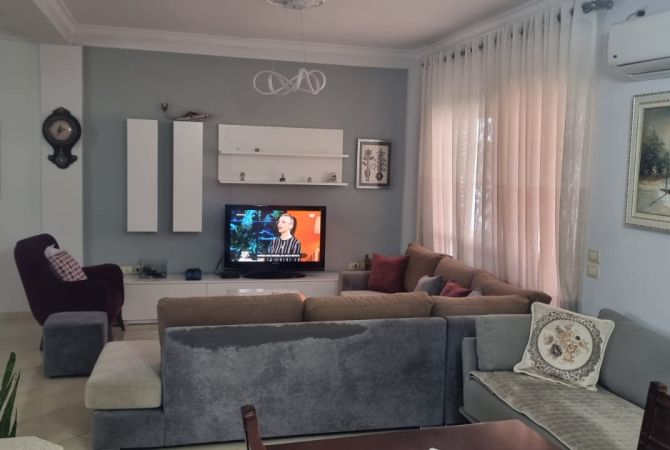 Shtepi me qera 2+1 ne Tirane - 700 Euro
