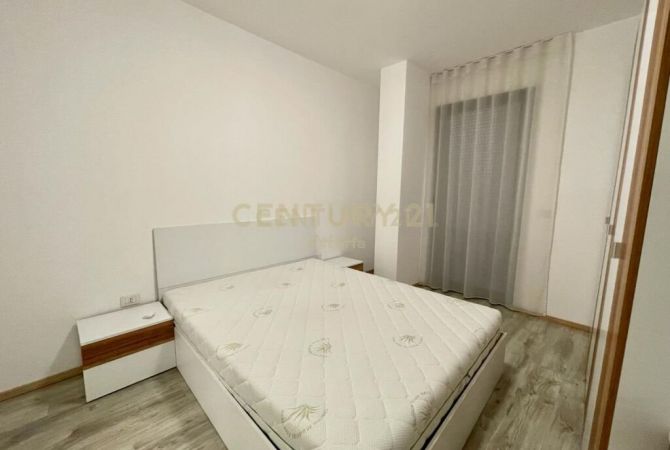 Shtepi me qera 3+1 ne Tirane - 1,000 Euro