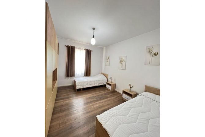 Shtepi ne shitje Apartament ne Tirane, 2+1, Mobilimi E mobiluar, Pagesa 210,000  Euro.