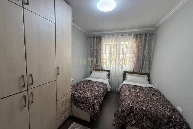 Shtepi me qera 2+1 ne Tirane - 800 Euro