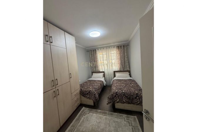 Shtepi me qera 2+1 ne Tirane - 800 Euro
