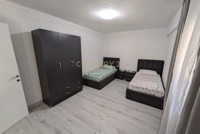 Shtepi me qera 2+1 ne Tirane - 800 Euro