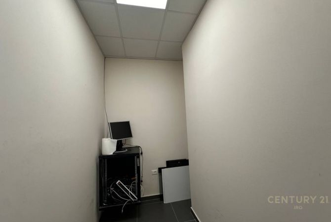 🏢 Jepet me qira ambient per zyra – prane Kopshtit Zoologjik, Tirane