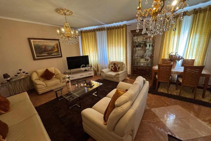 Shtepi me qera Apartament ne Tirane, 2+1, Mobilimi E mobiluar, Pagesa 800  Euro.