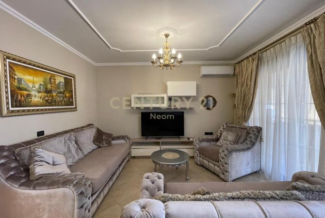 Shtepi me qera 2+1 ne Tirane - 1,000 Euro