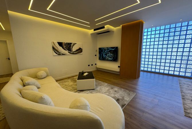 Shtepi ne shitje 2+1 ne Tirane - 348,000 Euro