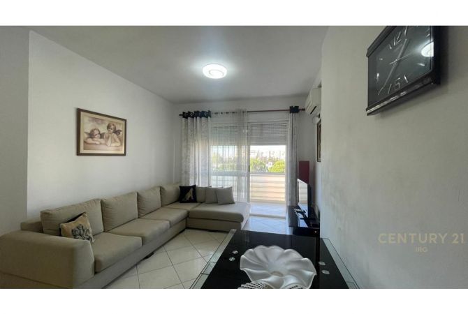 Shtepi me qera 2+1 ne Tirane - 600 Euro