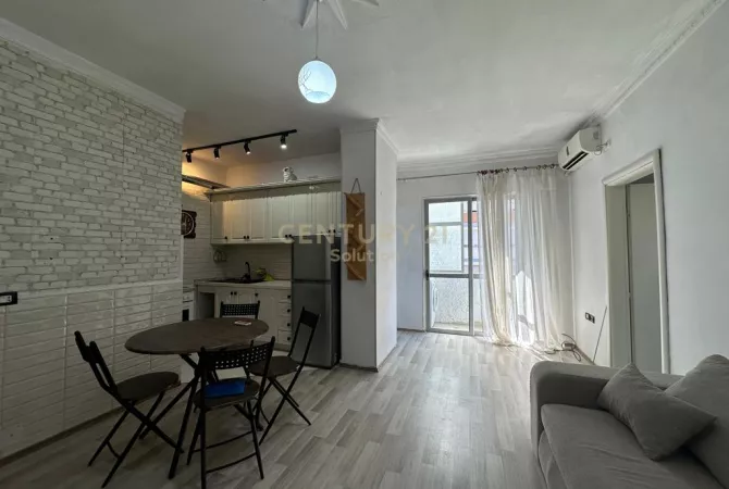 Shtepi me qera 1+1 ne Tirane - 370 Euro