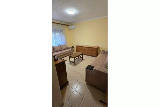 Shtepi ne shitje Apartament ne Tirane, 2+1, Mobilimi E mobiluar, Pagesa 195,000  Euro.