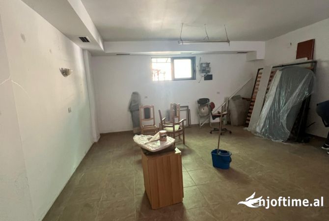 Ambient biznesi me qera 1+1 ne Tirane - 500 Euro