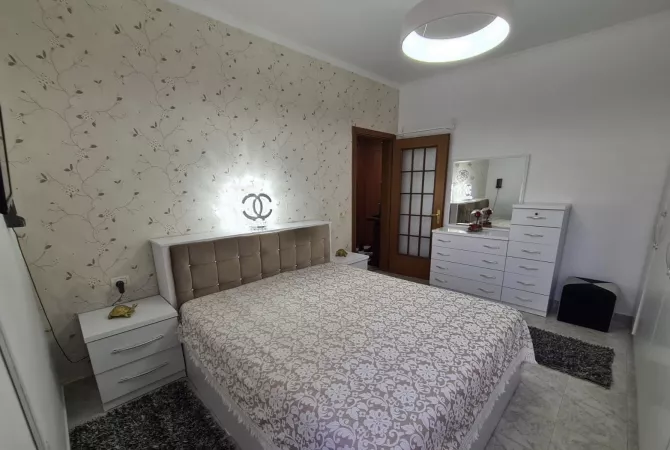 Shtepi me qera 1+1 ne Tirane - 55,001 Leke