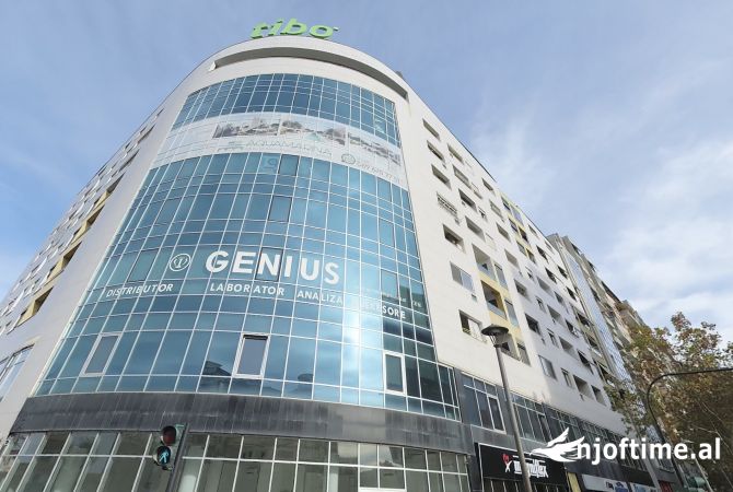 Ambient biznesi me qera 3+1 ne Tirane - 800 Euro