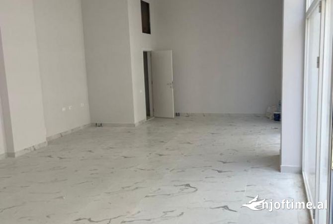 Ambient biznesi ne shitje 1+1 ne Tirane - 290,000 Euro