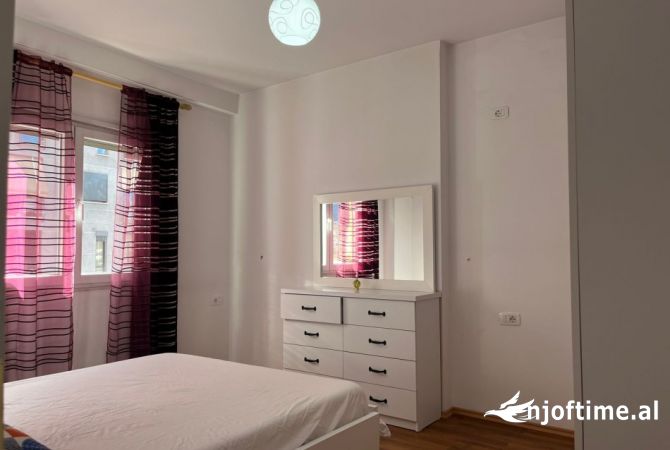 Shtepi me qera 2+1 ne Tirane - 600 Euro