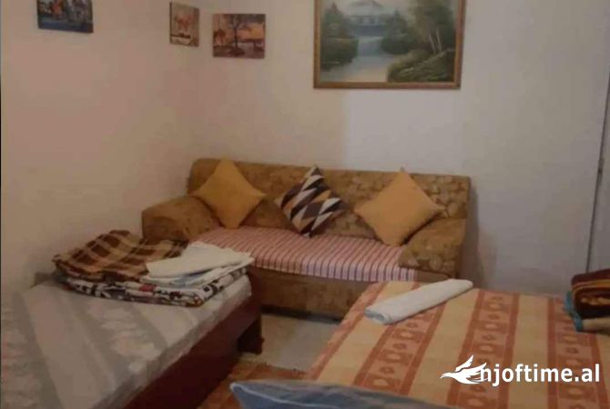 Shtepi me qera Apartament ne Tirane, 1+1, Mobilimi E mobiluar, Pagesa 400  Euro.