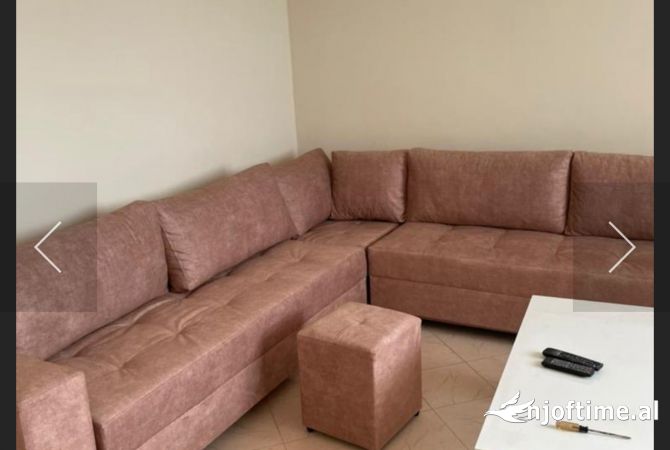 Shtepi me qera Shtepi Private ne Tirane, 1+1, Mobilimi E mobiluar, Pagesa 40,000  Leke.