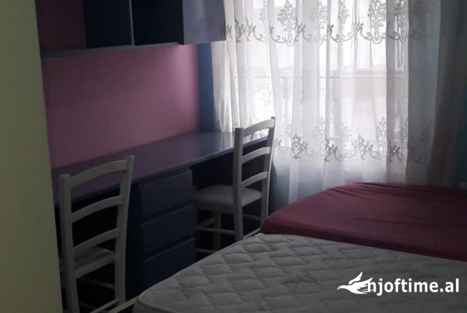 Shtepi me qera 2+1 ne Tirane - 400 Euro