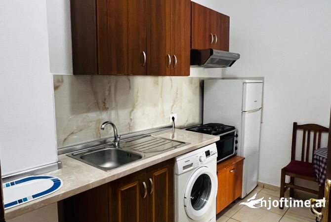 Shtepi me qera Garsoniere ne Tirane - 320 Euro