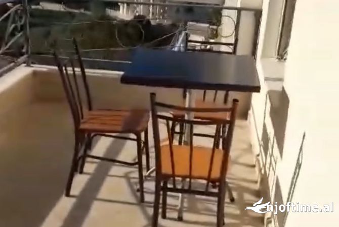 Shtepi me qera 2+1 ne Tirane - 400 Euro