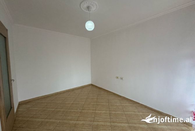 Shtepi ne shitje 1+1 ne Tirane - 89,000 Euro