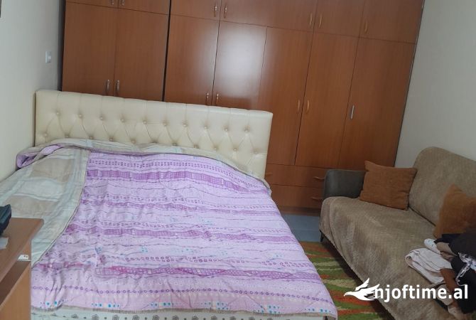 Shtepi me qera 1+1 ne Tirane - 300 Euro