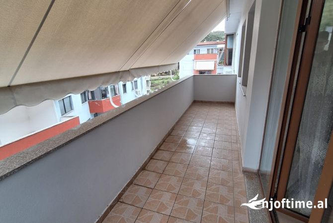 Shtepi me qera 3+1 ne Tirane - 380 Euro