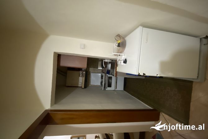 Shtepi me qera 1+1 ne Tirane - 300 Euro