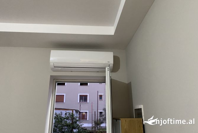 Shtepi me qera Apartament ne Tirane, 2+1, Mobilimi E mobiluar, Pagesa 380  Euro.