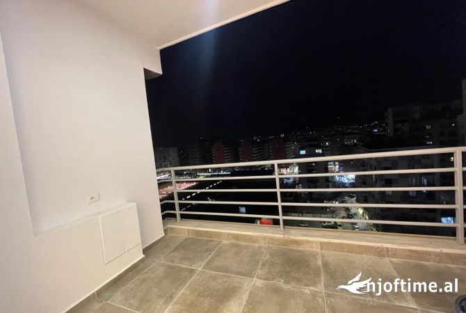 Shtepi ne shitje Apartament ne Tirane, 2+1, Mobilimi Bosh, pa mobiluar, Pagesa 237,000  Euro.
